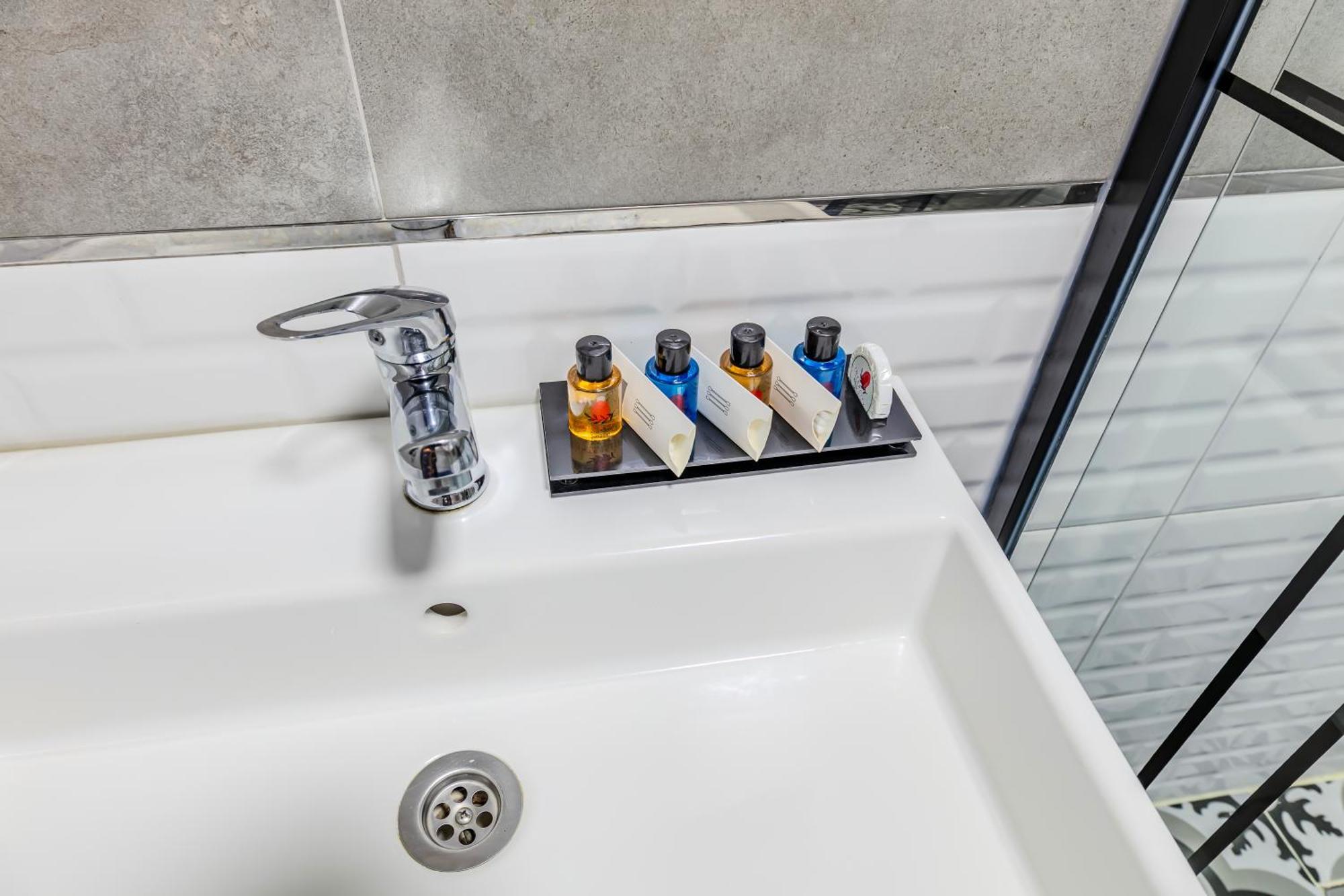 Intercity Hotel Istanbul Airport Arnavutkoy 外观 照片